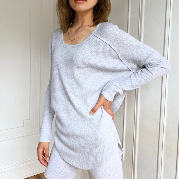 Aritzia TNA Alder Thermal - Picture 6 of 6